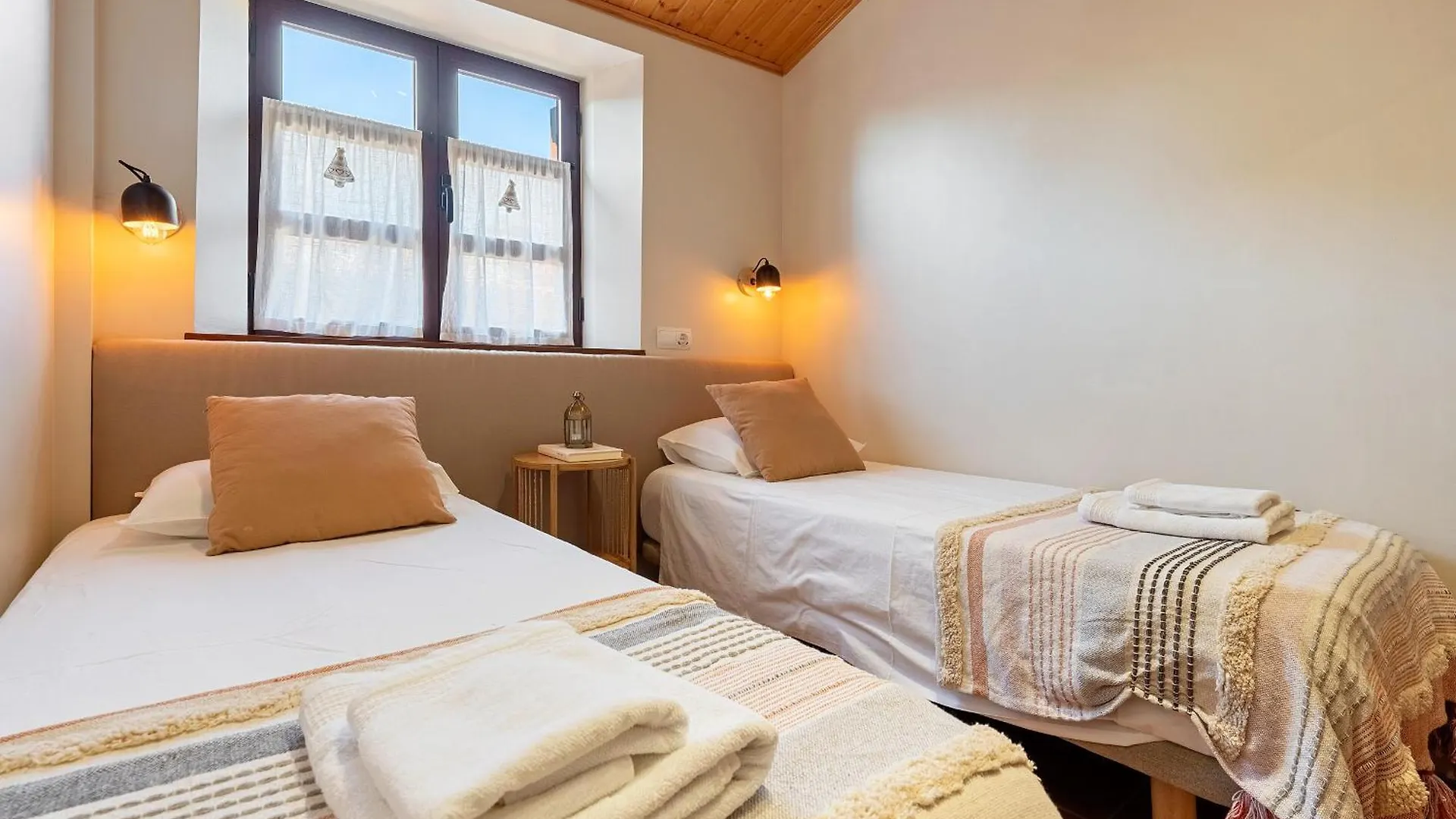 Hauzify I El Refugi De Prades Apartment