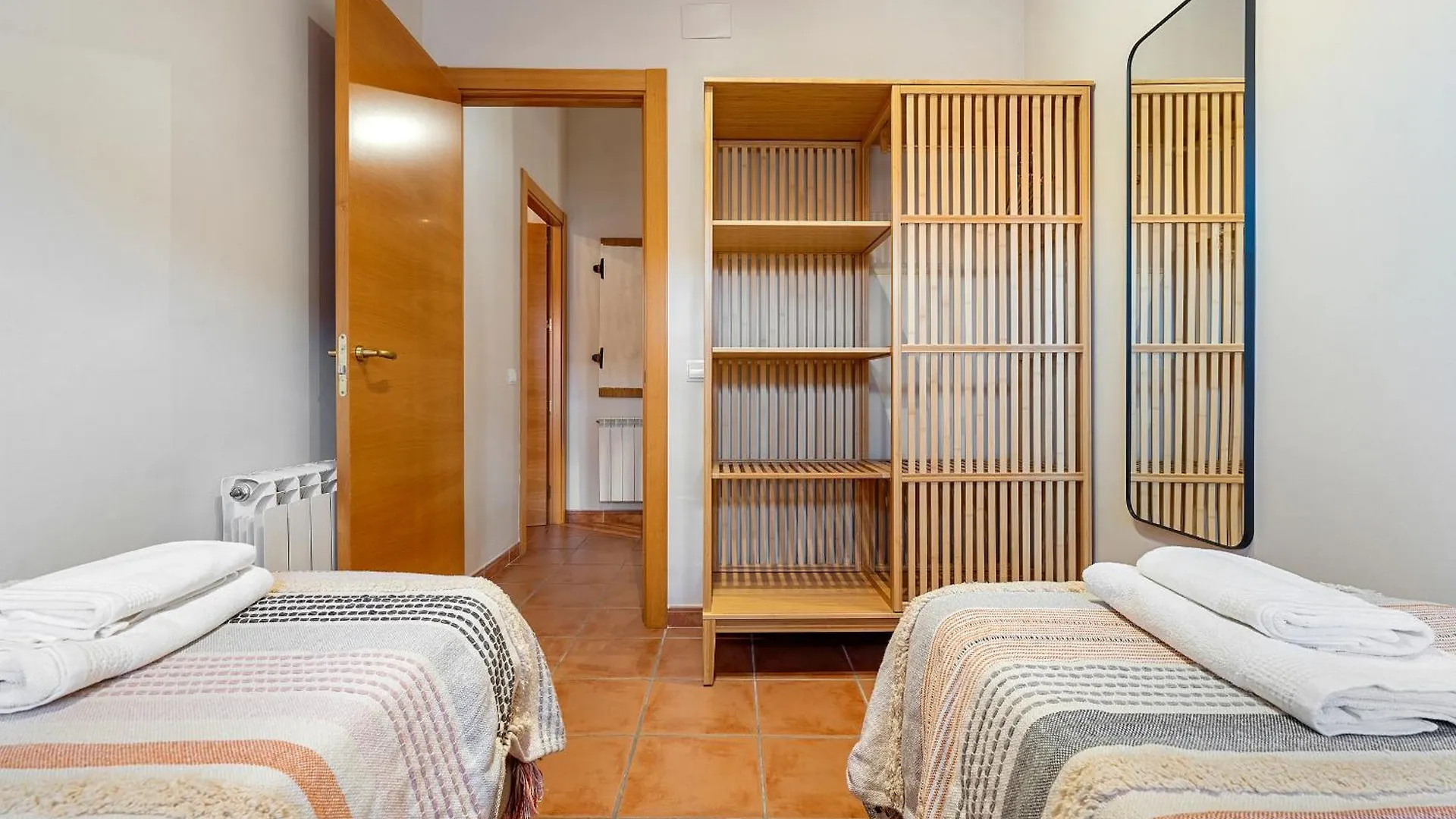 Hauzify I El Refugi De Prades Apartment 0*,